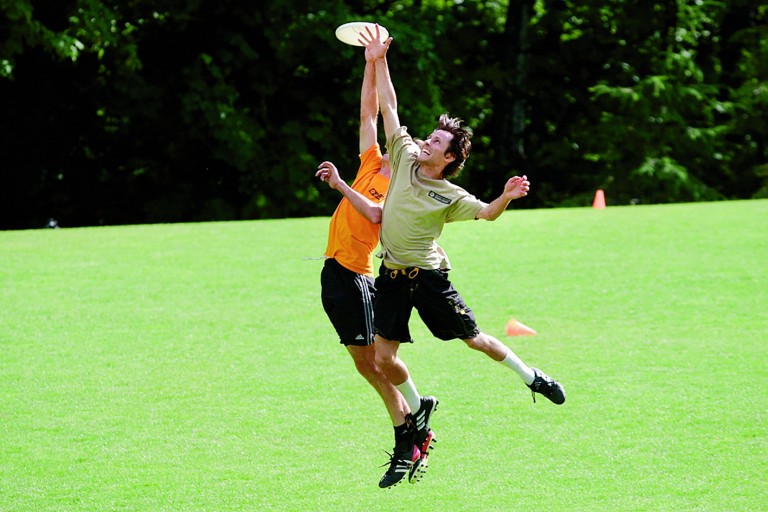 Ultimate Frisbee Un Deporte De Moda Máspormás