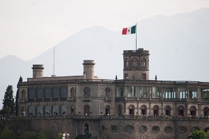 CIUDAD DE MÉXICO, 29MARZO2016.- Vista del Castillo de Chapultepec durante una tarde brumosa y con calidad de aire aceptable. FOTO: DIEGO SIMÓN SÁNCHEZ /CUARTOSCURO.COM