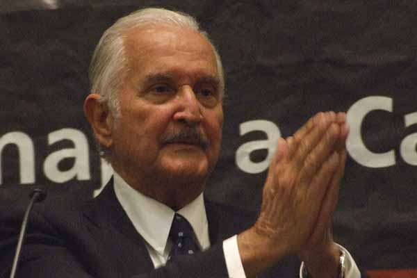 GUADALAJARA, JALISCO, 30NOVIEMBRE2008.- El escritor Carlos Fuentes fue Homenajeado en el marco de la Feria internacional del Libro en su 22 edición. 
FOTO: MARCELO PALACIOS/CUARTOSCURO.COM