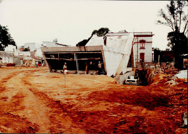 construccion-san-pedro-de-los-pinos,-1985-linea-7.-col-fam-guerrero