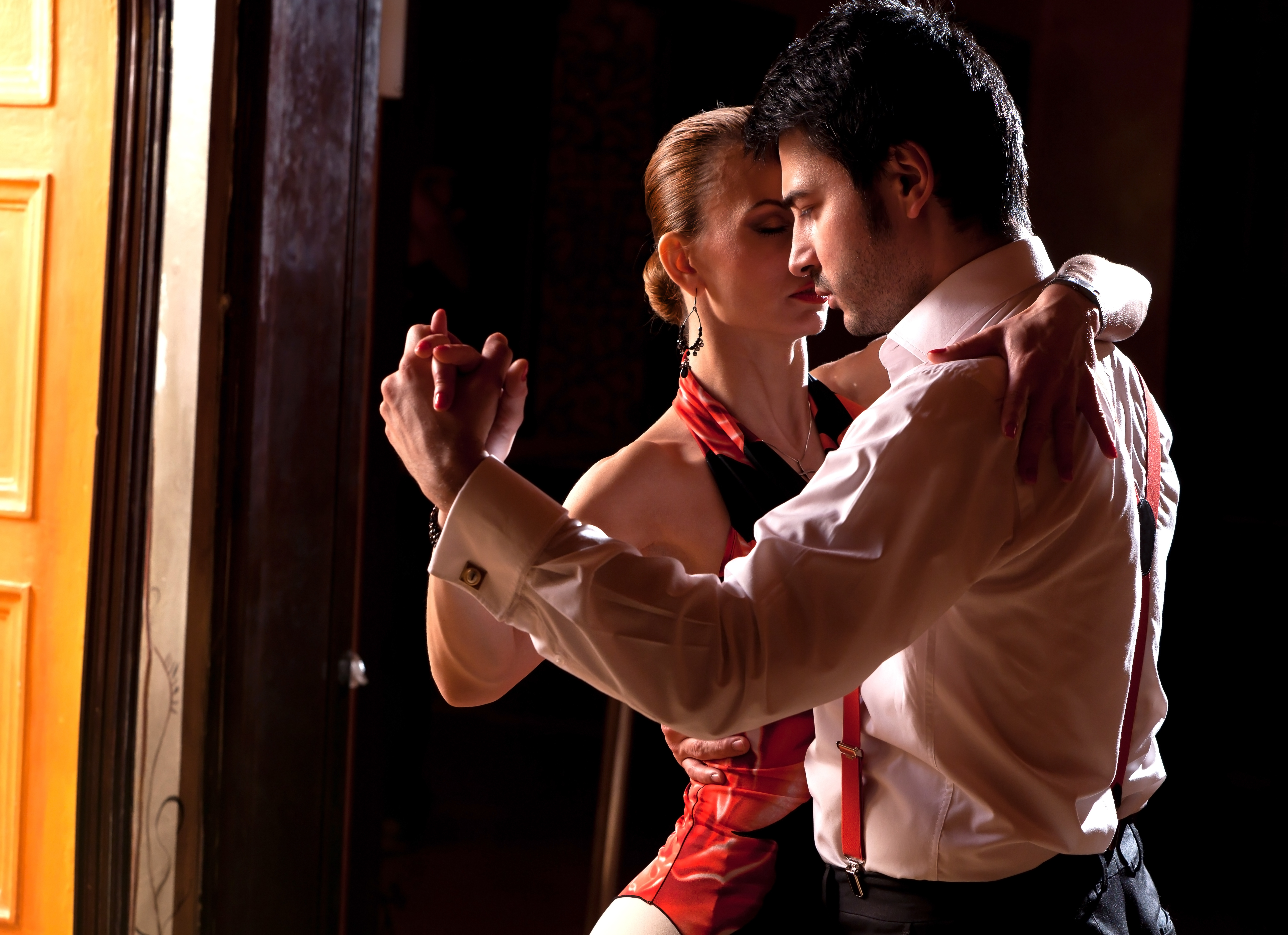 Чувственный танец. Аргентинский танцор танго. Романтический танец. Танец пары. Танец двоих.