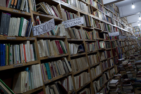 Esta semana, Sopitas escribe sobre ese inolvidable aroma que emanan los libros viejos y un proyecto muy interesante para recrearlo