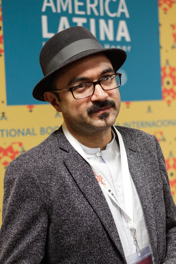 Bernardo Esquinca, autor de las novelas "Carne de ataúd" y "La octava plaga"
