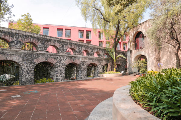 El Museo del Carmen se encuentra en el barrio de San Ángel, al sur de la ciudad