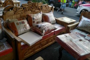 La calle del Centro Histórico donde venden muebles