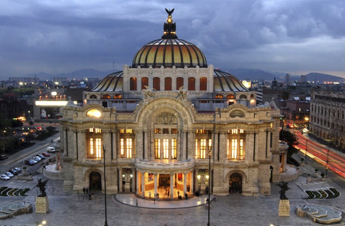 Recorre 1 La Ciudad de los palacios