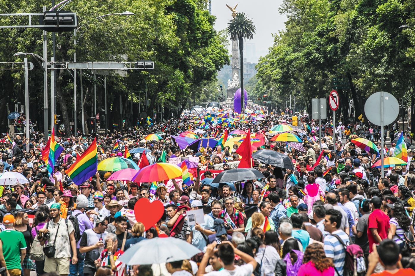 La CDMX celebra la diversidad con la Marcha del orgullo LGBTTTI