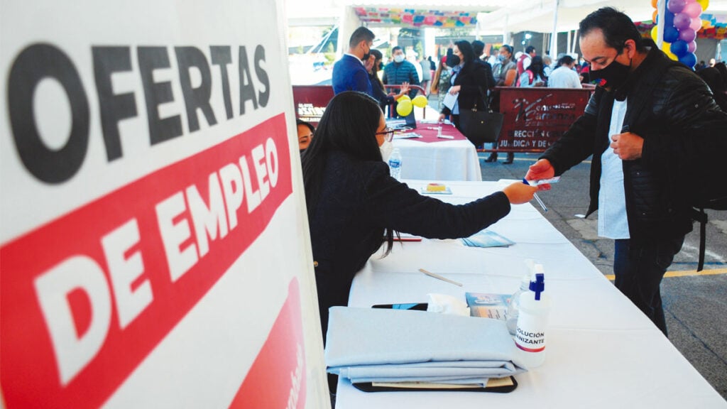 Servicio social será considerado como experiencia laboral