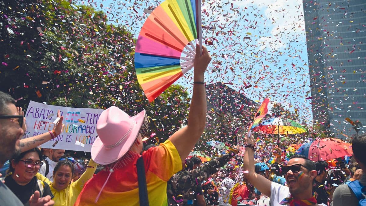 Marcha LGBTIQ+ 2024 reunió a 260 mil personas de la diversidad chilanga ...