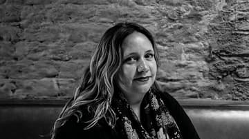 La documentalista María José Cuevas, directora de Bellas de noche, en el Cine Tonalá. Foto de Odette de Siena