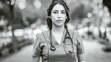 Paula Morán, especialista en Aves. Foto, Lulú Urdapilleta