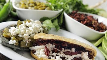 Chapulines, escamoles y hasta tarántulas