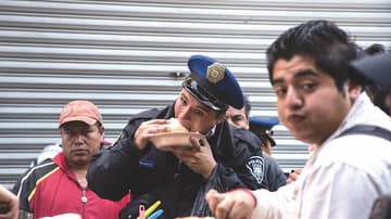 No hay chilango que no sea devoto de las taquerías: nuestros corazones están llenos de suadero, lengua, buche, pastor, costilla, maciza...