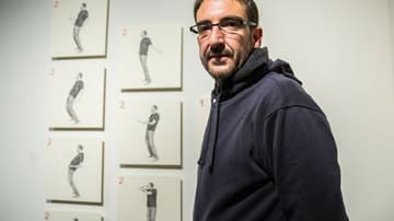 Iván Trueta es un artista visual que expone sus dibujos en el Museo de Arte Carrillo Gil