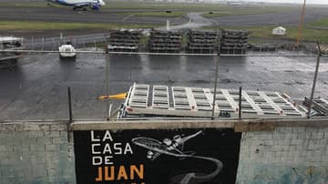 En la Casa de Juan Juan puedes ver cómo despegan y aterrizan aviones en el aeropuerto