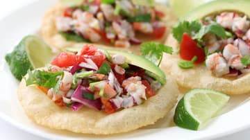 Las tostadas de Marisquería del Valle son de muy buen tamaño