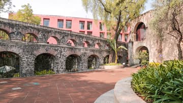 El Museo del Carmen se encuentra en el barrio de San Ángel, al sur de la ciudad