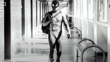Moisés es Spider-Man de las aulas