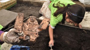 "Tras las huellas de Lucy" es el taller de verano que ofrece el Museo Nacional de Antropología e Historia este año