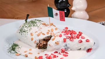 Chiles en nogada