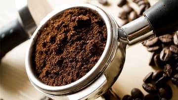 café