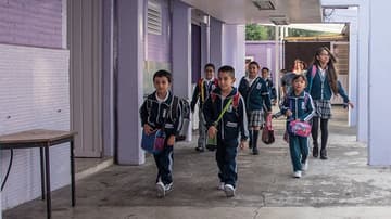 niños regresan