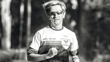 Alejandro un maratonista que rompe límites