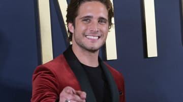 Diego Boneta como Luis Miguel