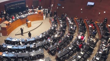 Senado discute aumento de vacaciones
